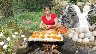 Catch Big fish in river Egg grilled on rock for Survival food Catchamp Cook redfish in waterfall [upl. by Joscelin715]