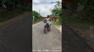 Niatnya Bikin Video Gayagayaan saat Naik Motor Pemuda Ini Malah Dapat Salam Dari Papan [upl. by Nomyt101]