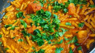 Dhaba style indori Sev tamatar ki sabji 🤤sevtamatarkisabji trending viralvideo poojakirasoi95d [upl. by Atikel]