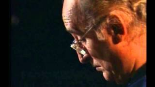 Friedrich Gulda play Mozart quotIn diesen heilgen Hallenquot [upl. by Cristen377]