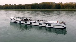 Péniche Freycinet  Rabelo  Sailing luxury barge [upl. by Dlonyer]