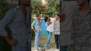 Yeh kaun ￼ Tari Khata 😂😂 funny realsfool comedyshorts comedy funnyfools comedyvideos [upl. by Oisorbma]