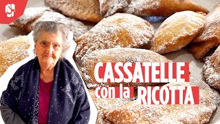 Cassatelle siciliane con la ricotta  CHEF in CAMICIA [upl. by Arrimat87]