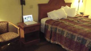 Hotel Room Tour  ADA compliant Room Days Inn Princeton WV for TJelevatorfan [upl. by Chadbourne646]