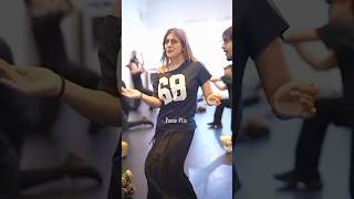 Kubra khan dance practice dance pakistanidrama actress kubrakhan shorts bollywood song [upl. by Juback]