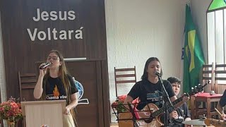 DEUS dos deuses  Lauriete 🔥🙌 cover FamiliaCabralOficial CantoraFrancieliRocha [upl. by Lodi232]