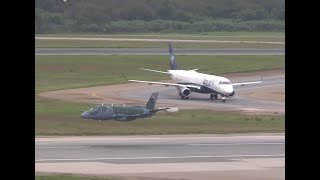 Pouso e decolagem americana do EMB110 Bandeirante da FAB no Aeroporto de Guarulhos [upl. by Tait]