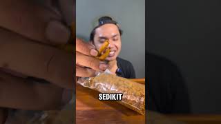 USUS CRISPY PEDAS DAUN JERUK jajanan makan review [upl. by Yebot]