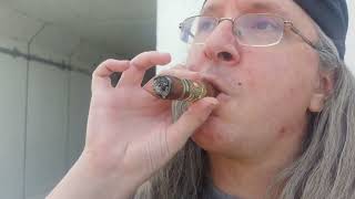 Cigar Vlog Alec Bradley Prensado Lost Art [upl. by Darrej]