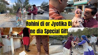 Rohini Di or Jyotika Di ne diye Mummy or Papa ko Special Gifts🤩🤪Veda mujhse naraz hogi😅😮‍💨 [upl. by Haden761]