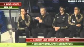 Reação de Mourinho aos assobios no Bernabéu [upl. by Ivens]