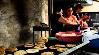 Las Pupusas una delicia de nuestro El Salvador Impresionante [upl. by Reinhard]