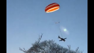 Bystanders Watch Parachute Emergency in Washington [upl. by Penhall762]