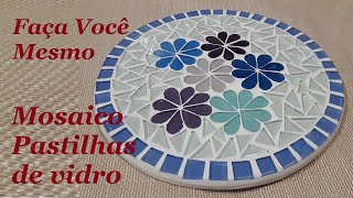 MOSAICO TAMPO DE MESA COM PASTILHAS DE VIDRO  lucibuzo [upl. by Assilak51]