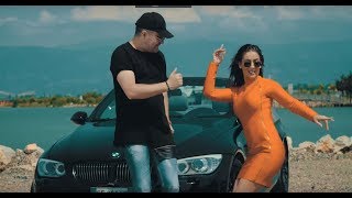 Devis Xherahu ft Delinda Disha  A Me Degjon Official Video [upl. by Nawiat]