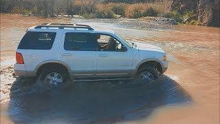 CRAZY Attempt to ford the Verde river when flooded Lifted 2005 Explorer [upl. by Cosette]