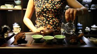 The Chinese Tea Company  Brewing Puer Cha [upl. by Magavern]