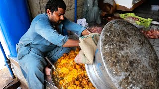 Pakistani Street Food  The BEST CHICKEN BIRYANI Karachi Pakistan [upl. by Adeline]