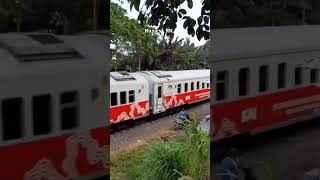 Blambangan Ekspres keretaapi indonesiarailways railfans [upl. by Netsreik]