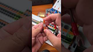 Hanrro How to use WAGO 2212411 wire connectors hanrro wago wireconnectors [upl. by Jorie742]