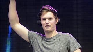 Ansel Elgort Signs Island Records Deal As DJ Ansolo [upl. by Seni378]