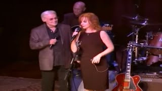 Reba McEntire amp George Jones — quotI Was Country When Country Wasnt Coolquot — Live  2009 [upl. by Ttiwed]