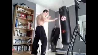 Travail au sac de frappe RachiddjeArt du mouvement Selfdefense [upl. by Niamreg360]