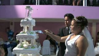 Nayeli y Josue  Partiendo su Pastel de Bodas in HD [upl. by Enneite]