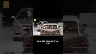 Auto viejo VS auto nuevo automoviles automotores mecanica [upl. by Vilma366]