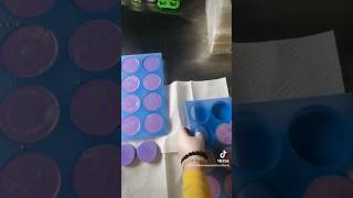 Unmolding Lavender amp Sage Luffa Soap Part 3 meltandpoursoap glycerinsoap luffasoap [upl. by Calmas]