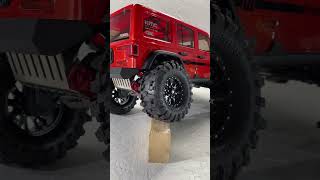 Axial SCX10 III Jeep Wrangler Rubicon show time [upl. by Ennaegroeg]