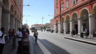 Nizza Frankreich  Ankunft der Straßenbahn HD [upl. by Harriet]