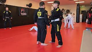 8224 Sawyer learning how to defend guillotine with von flue choke counter with Eli [upl. by Ecreip]