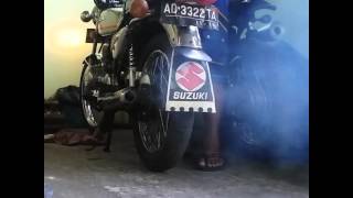 Suzuki gt 185 twin sound exhaust performance [upl. by Kramlich]