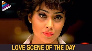 Vikram Loves Shriya in Shower  Love Scene of The Day  Mallanna Telugu Movie [upl. by Barbaresi]