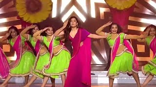 Rashmika Mandanna Performing on Pushpa Song Saami Saami At Mumbai Police Event Umang 2022 [upl. by Neyut295]