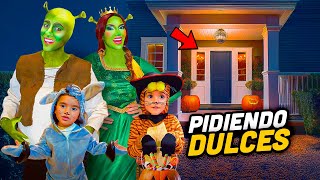 Pidiendo HALLOWEEN Disfrazados de SHREK [upl. by Cherie]