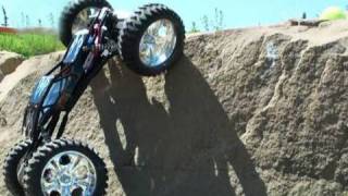 RC ADVENTURES   HUGE  SUPER CLASS ROCK CRAWLER CLIMBS VERTICALLY 18th SCALE [upl. by Randell996]