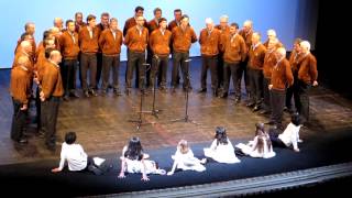 La Bergera cantata dal coro SAT [upl. by Ellenahs]