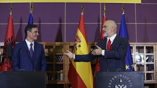 España apoya la entrada de los Balcanes en la UE pero choca sobre la independencia de Kosovo [upl. by Ellezig]