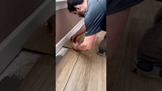 How to Scribe First and Last Rows flooring lvp contractor floordesign floorexperts floors [upl. by Squires39]