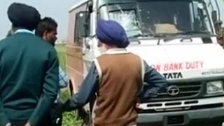 Cash worth 134 crore looted from cash van in Mohali [upl. by Forta]