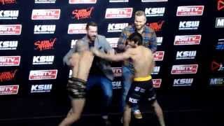 bójka na ważeniu  fight on weigh in  Anzor Azhiev vs Vaso Bakocevic  KSW 33 27112015 [upl. by Othella]