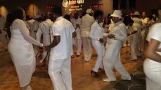 Chris Brown Dancing To Michael Jacksons quotThrillerquot song At Diddys All White Party [upl. by Tunk]