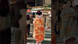 祇園の美しい舞妓さん 京都 舞妓 geisha maiko geiko [upl. by Esiouqrut]