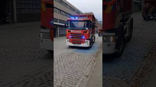 Brandweer Brussel brandweer feuerwehr pompiers brussels firetruck [upl. by Anaer192]