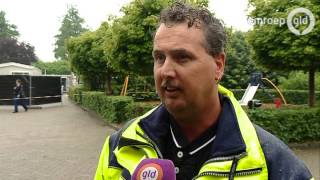 Politie valt woonwagenkamp Zaltbommel binnen [upl. by Maximilianus84]