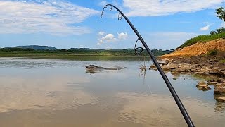 MOMENTOS DE PÂNICO NO RIO DOS MONSTROS Pescaria [upl. by Zeeba115]