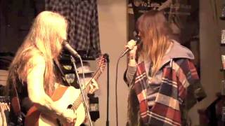 Wino amp Jennifer Herrema perform at Volcom Store LA [upl. by Drawd833]