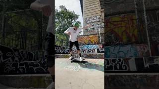 Learning to grind backside skate skateboarding skateprogress foryou [upl. by Ramburt]